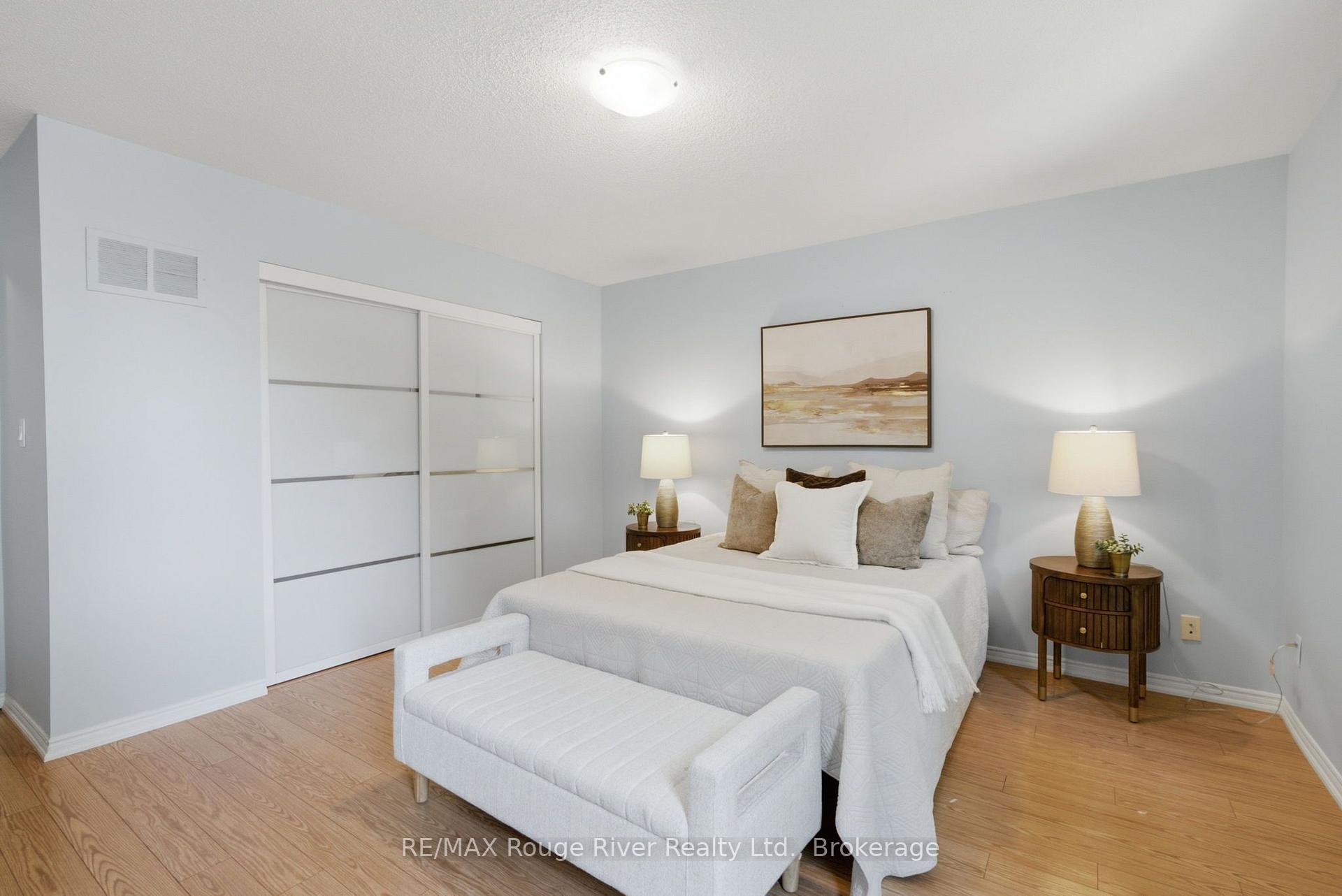 Photo 20 of 692 Avery Court, Oshawa, Pinecrest — HOMEH