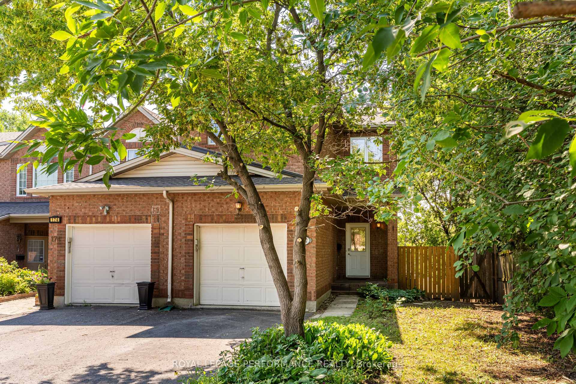 Photo 2 of 172 Carwood Circle, Ottawa, Carson Meadows — HOMEH