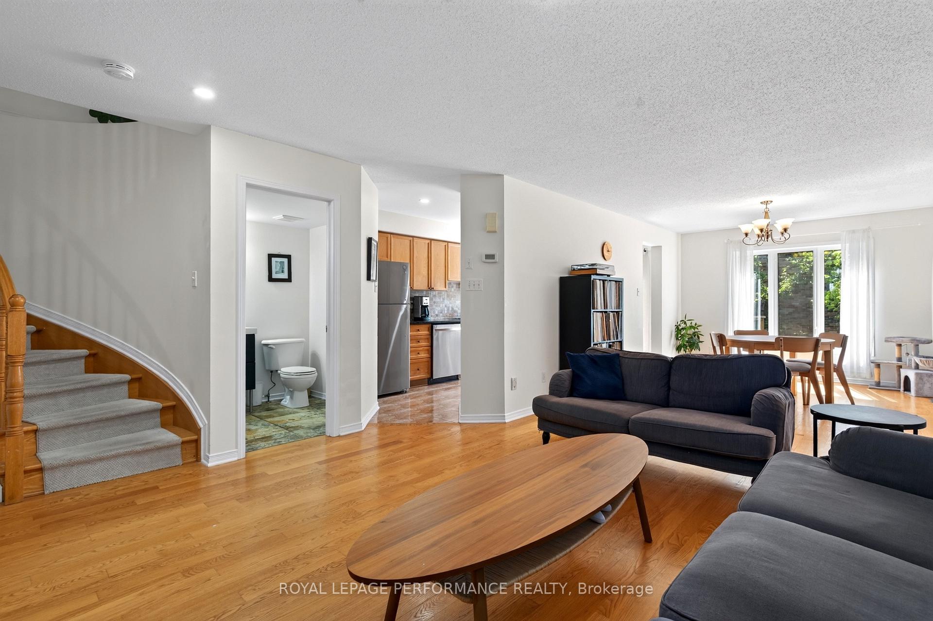 Photo 9 of 172 Carwood Circle, Ottawa, Carson Meadows — HOMEH