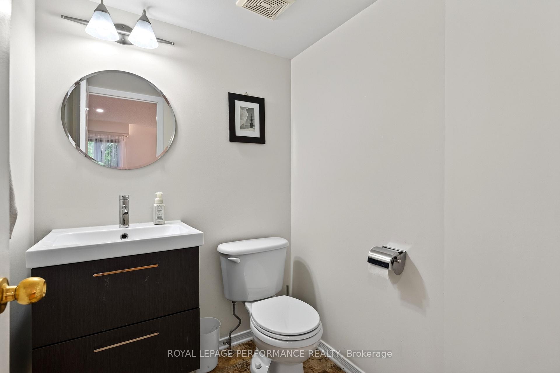 Photo 10 of 172 Carwood Circle, Ottawa, Carson Meadows — HOMEH
