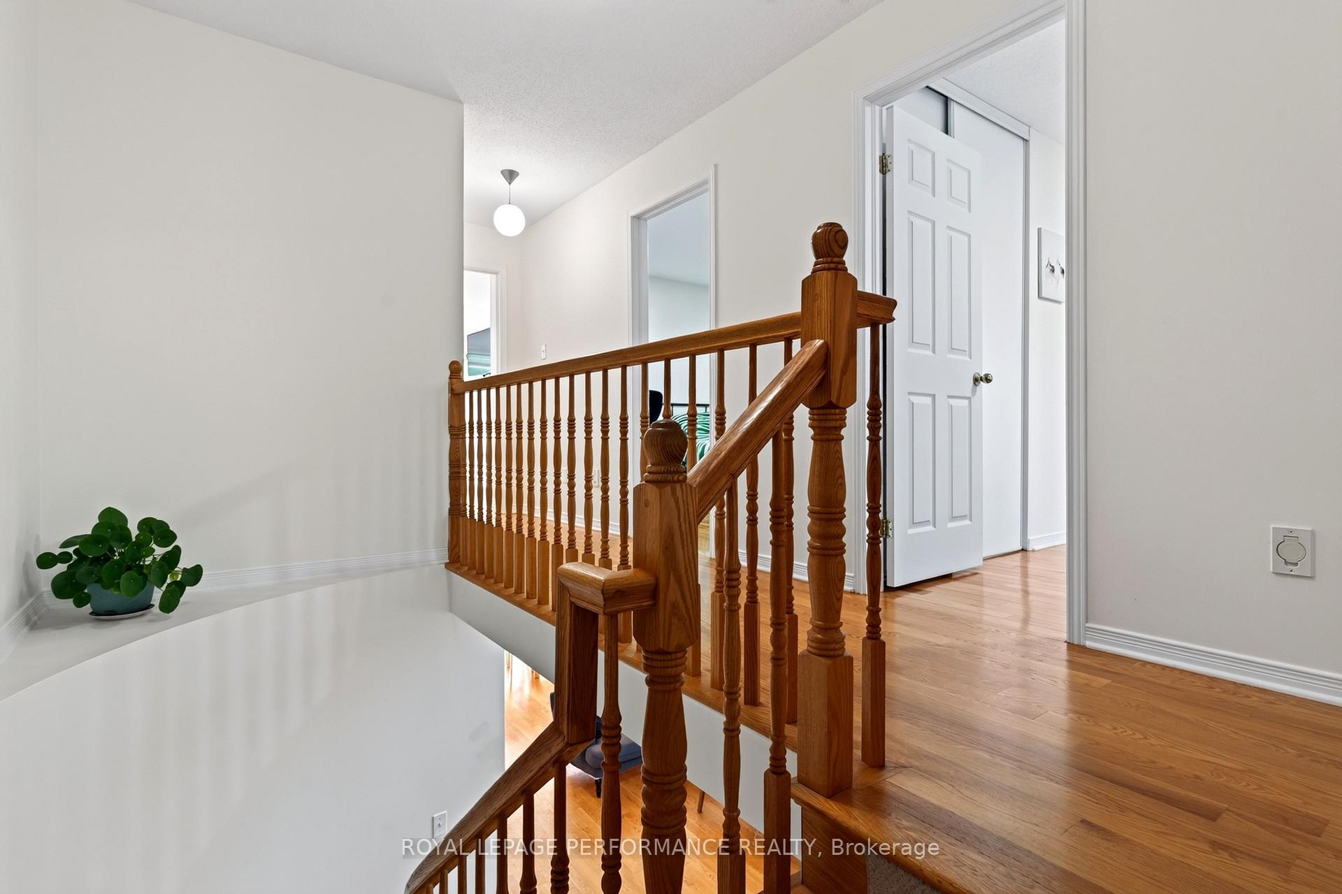 Photo 23 of 172 Carwood Circle, Ottawa, Carson Meadows — HOMEH