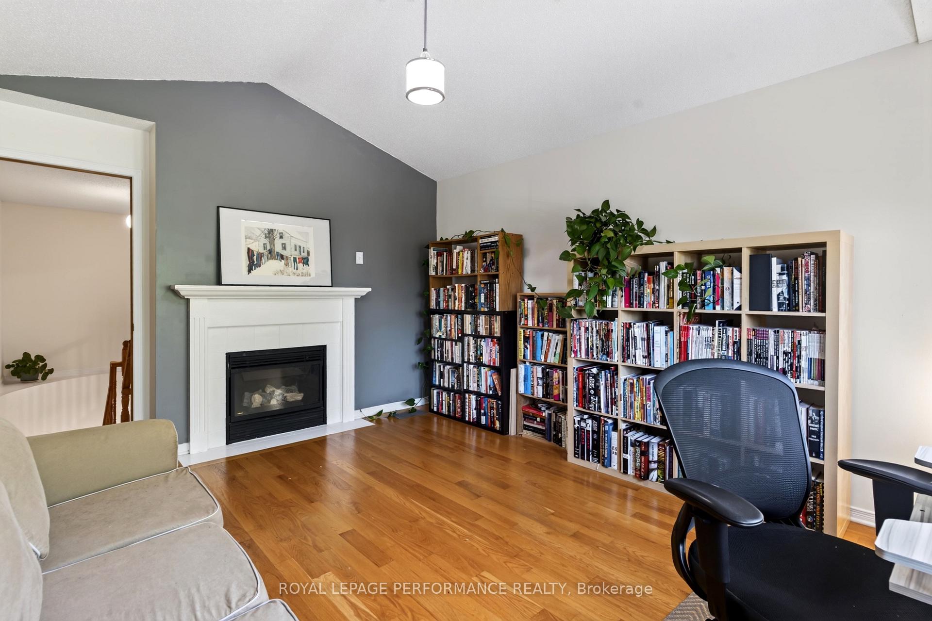 Photo 25 of 172 Carwood Circle, Ottawa, Carson Meadows — HOMEH