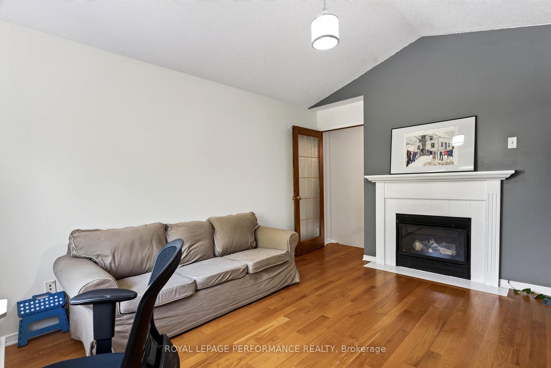 Photo 26 of 172 Carwood Circle, Ottawa, Carson Meadows — HOMEH
