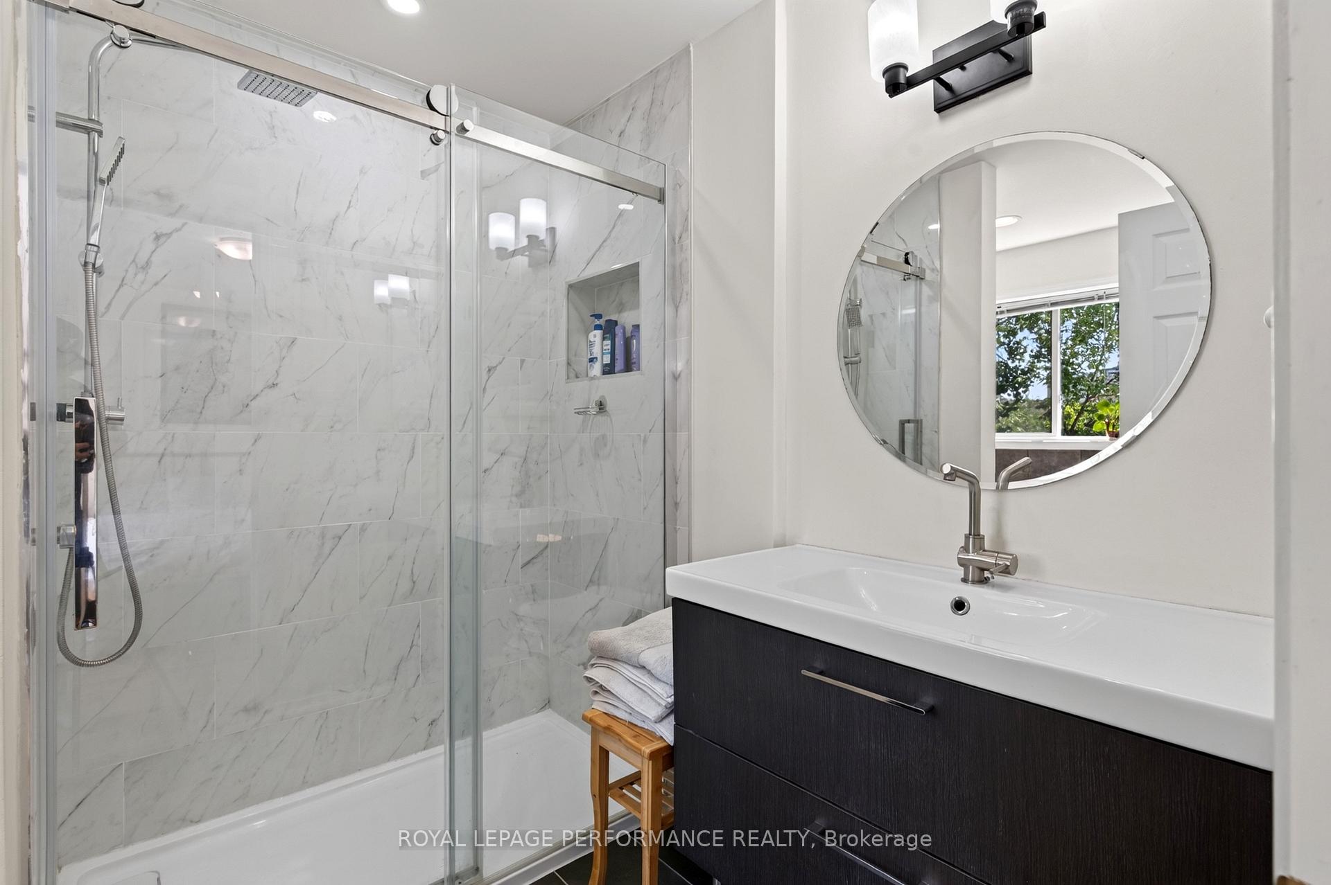 Photo 30 of 172 Carwood Circle, Ottawa, Carson Meadows — HOMEH