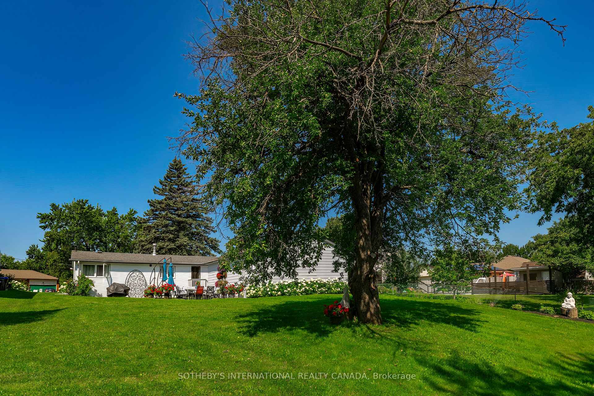 Photo 23 of 2063 Lea Road, Innisfil, Alcona — HOMEH