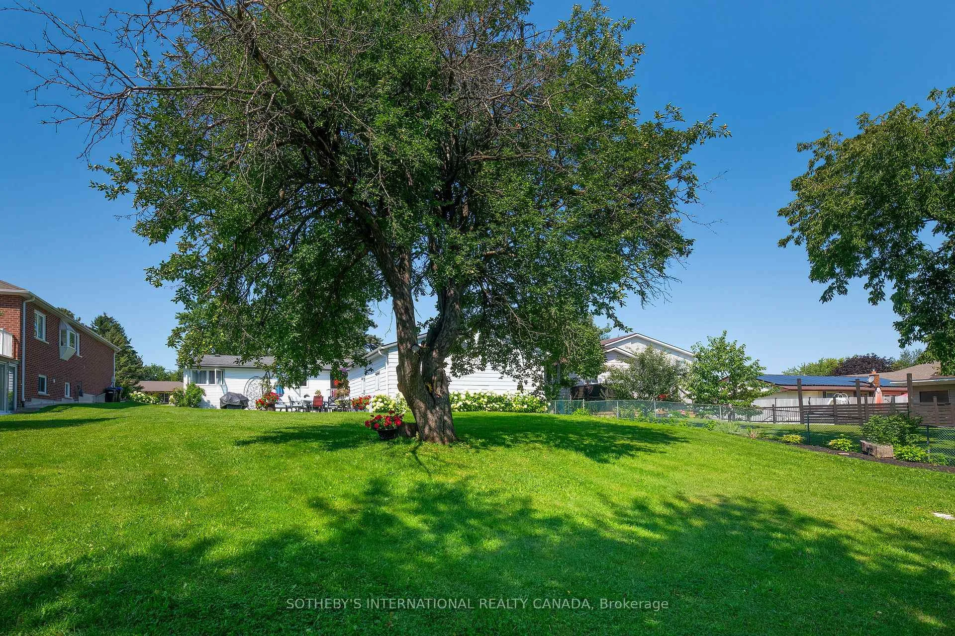 Photo 43 of 2063 Lea Road, Innisfil, Alcona — HOMEH