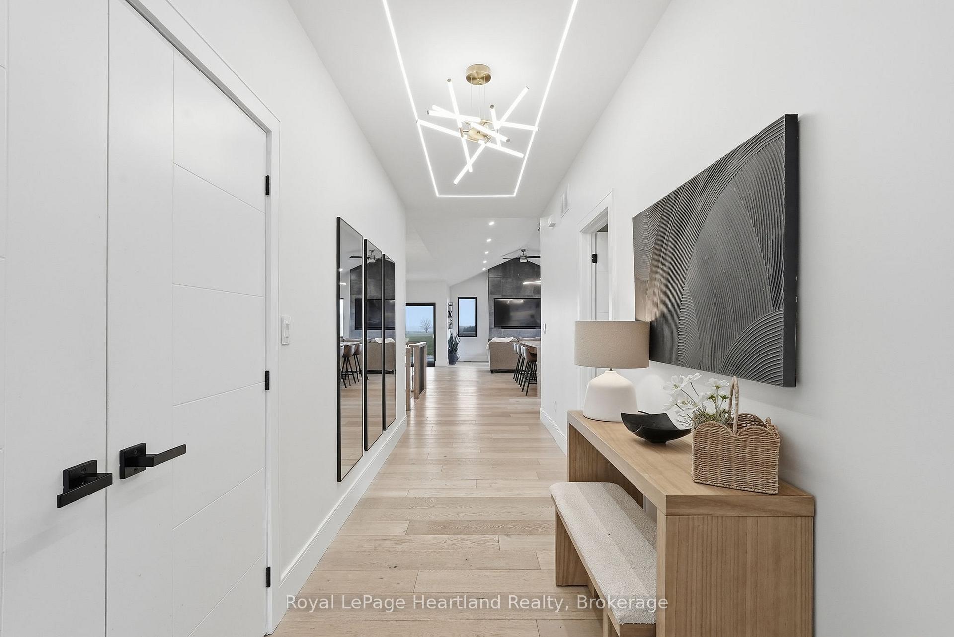 Photo 6 of 16 Minto Street S, Minto — HOMEH