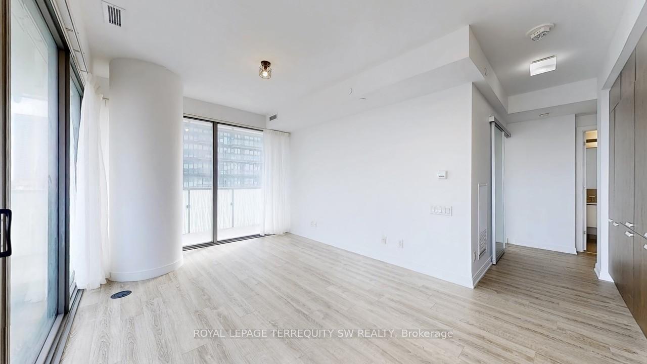 Photo 4 of Unit 2712, 50 Charles Street E, Toronto, Church-Yonge Corridor — HOMEH