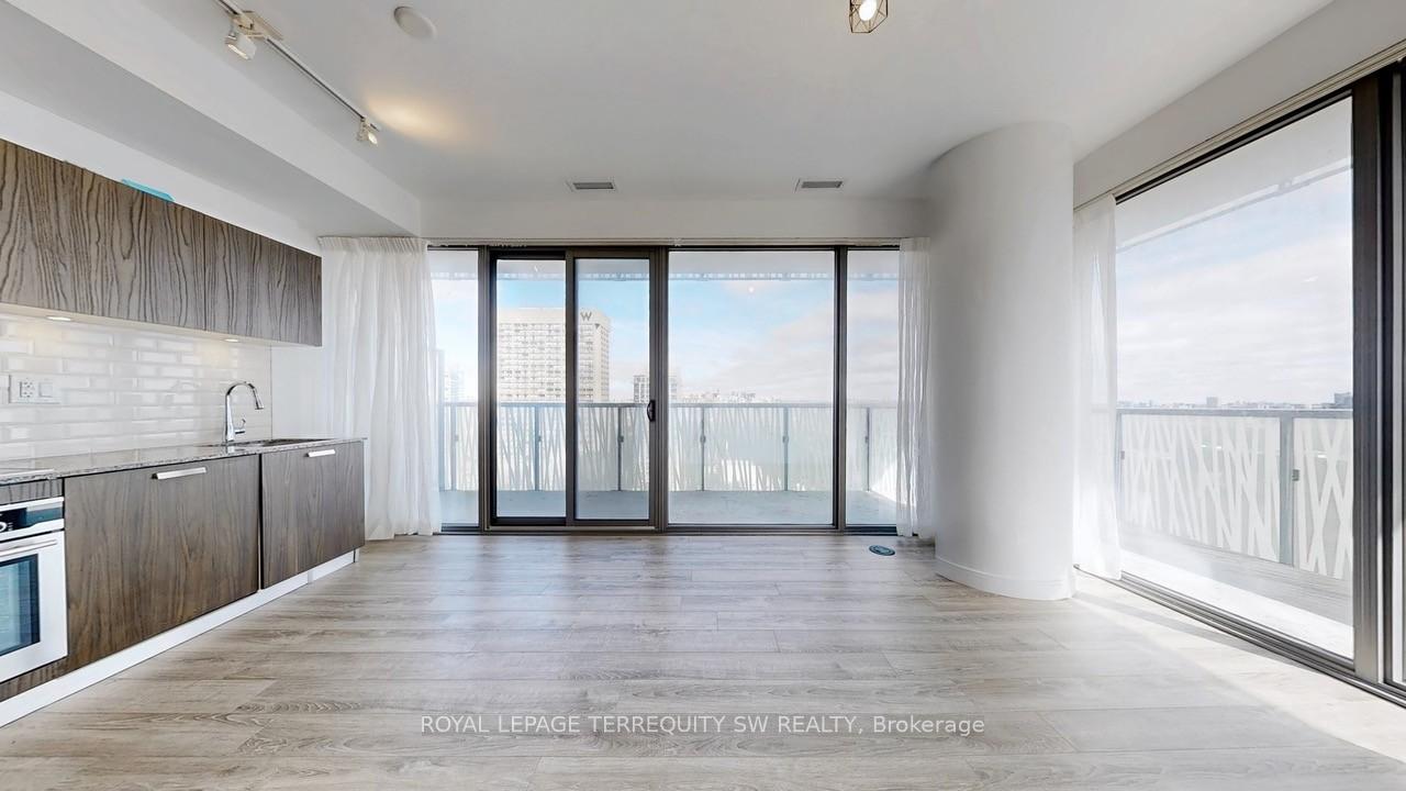 Photo 8 of Unit 2712, 50 Charles Street E, Toronto, Church-Yonge Corridor — HOMEH