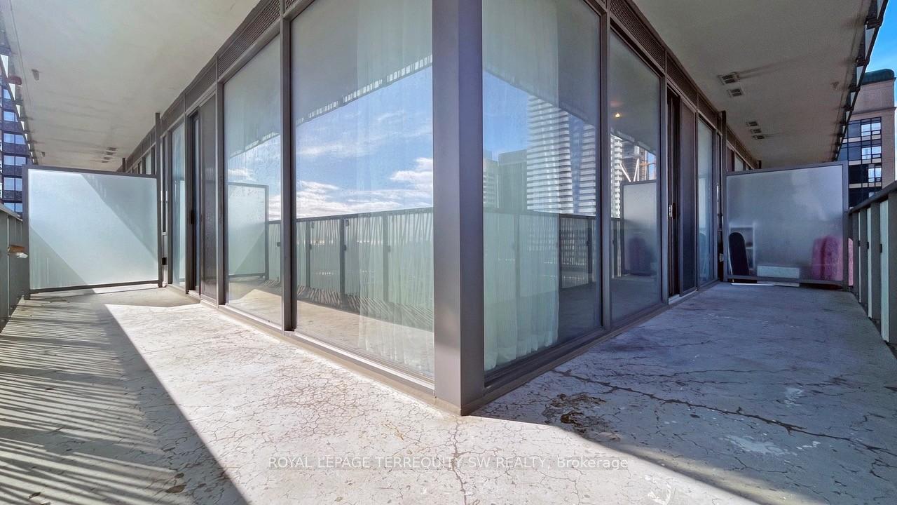 Photo 20 of Unit 2712, 50 Charles Street E, Toronto, Church-Yonge Corridor — HOMEH