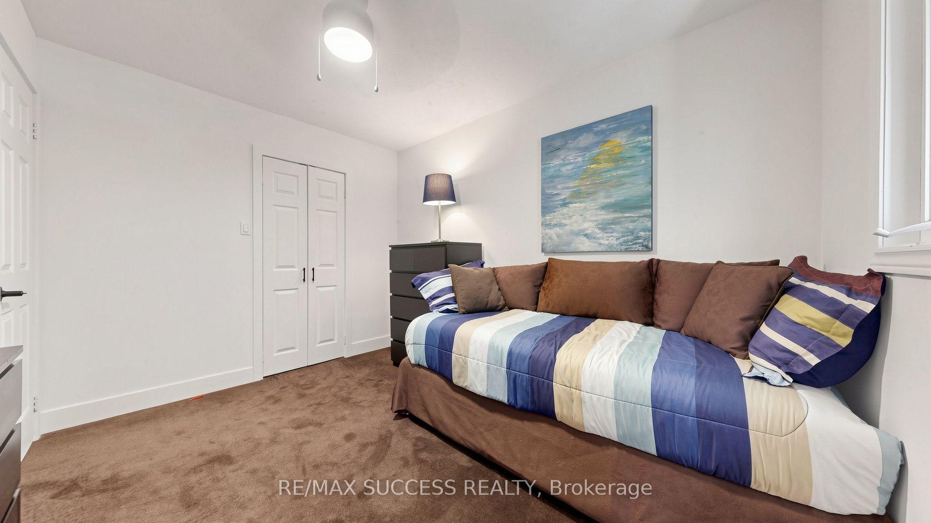 Photo 30 of Unit 66, 1200 Walden Circle, Mississauga, Clarkson — HOMEH