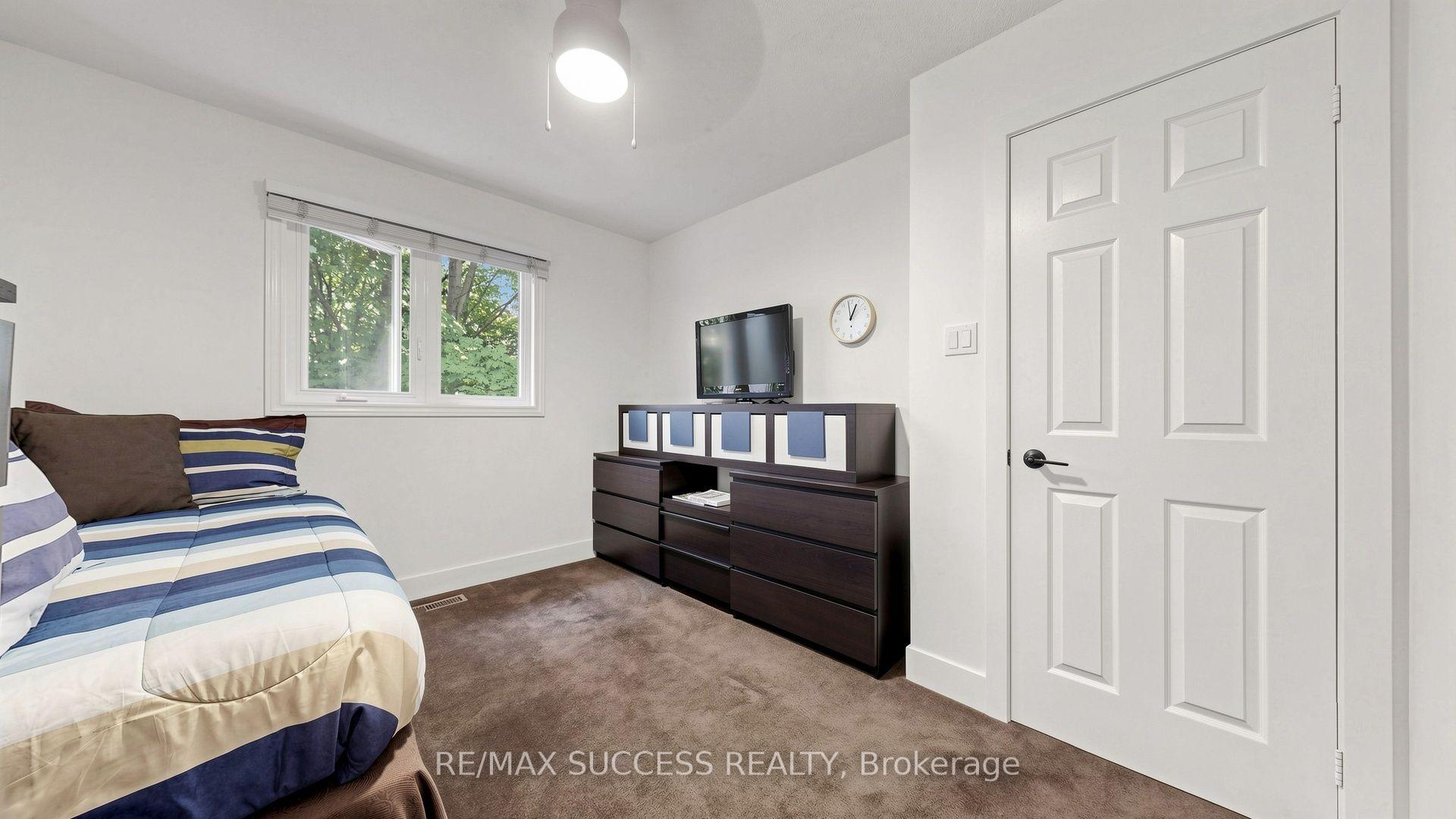 Photo 31 of Unit 66, 1200 Walden Circle, Mississauga, Clarkson — HOMEH