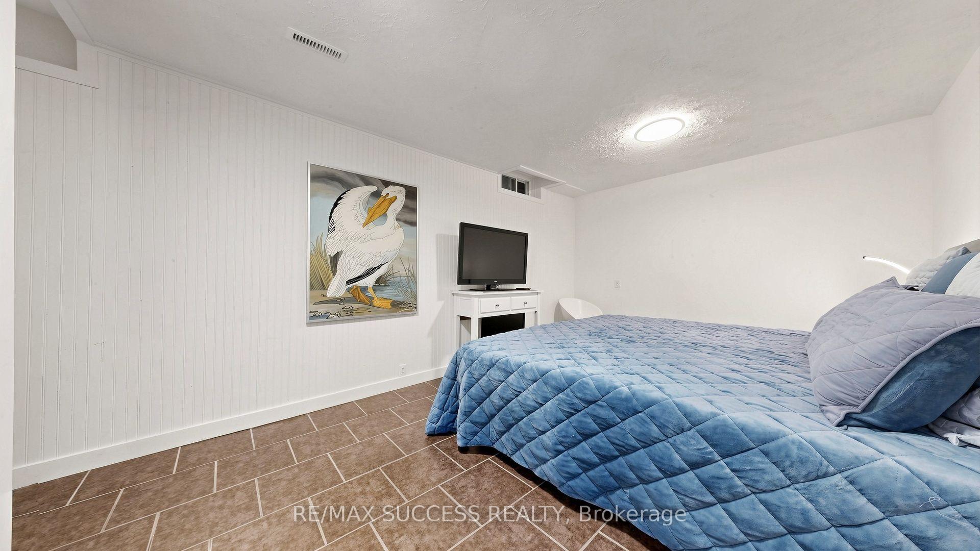 Photo 43 of Unit 66, 1200 Walden Circle, Mississauga, Clarkson — HOMEH