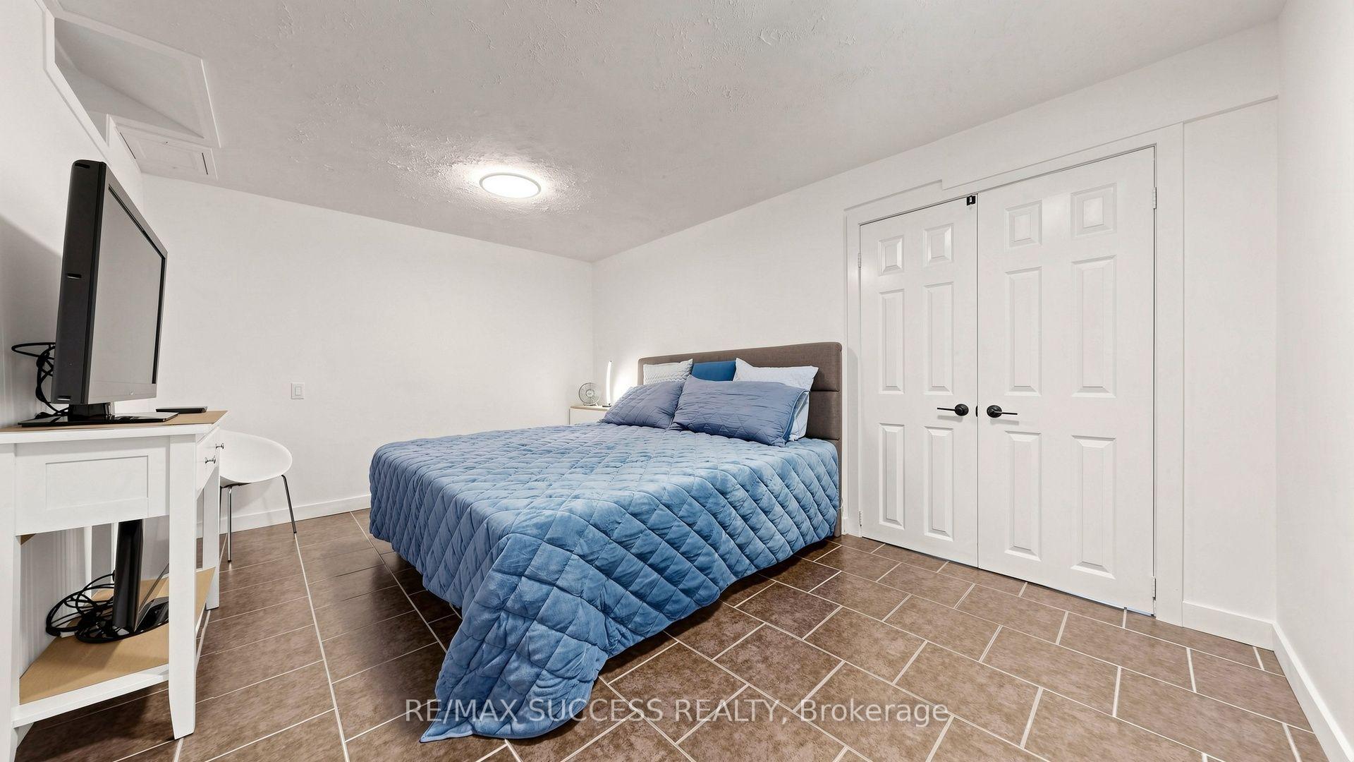 Photo 44 of Unit 66, 1200 Walden Circle, Mississauga, Clarkson — HOMEH
