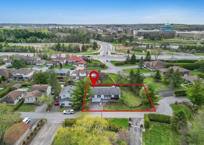 Photo 2 of 136 James Cummings Avenue, Ottawa, Crystal Bay/Rocky Point — HOMEH