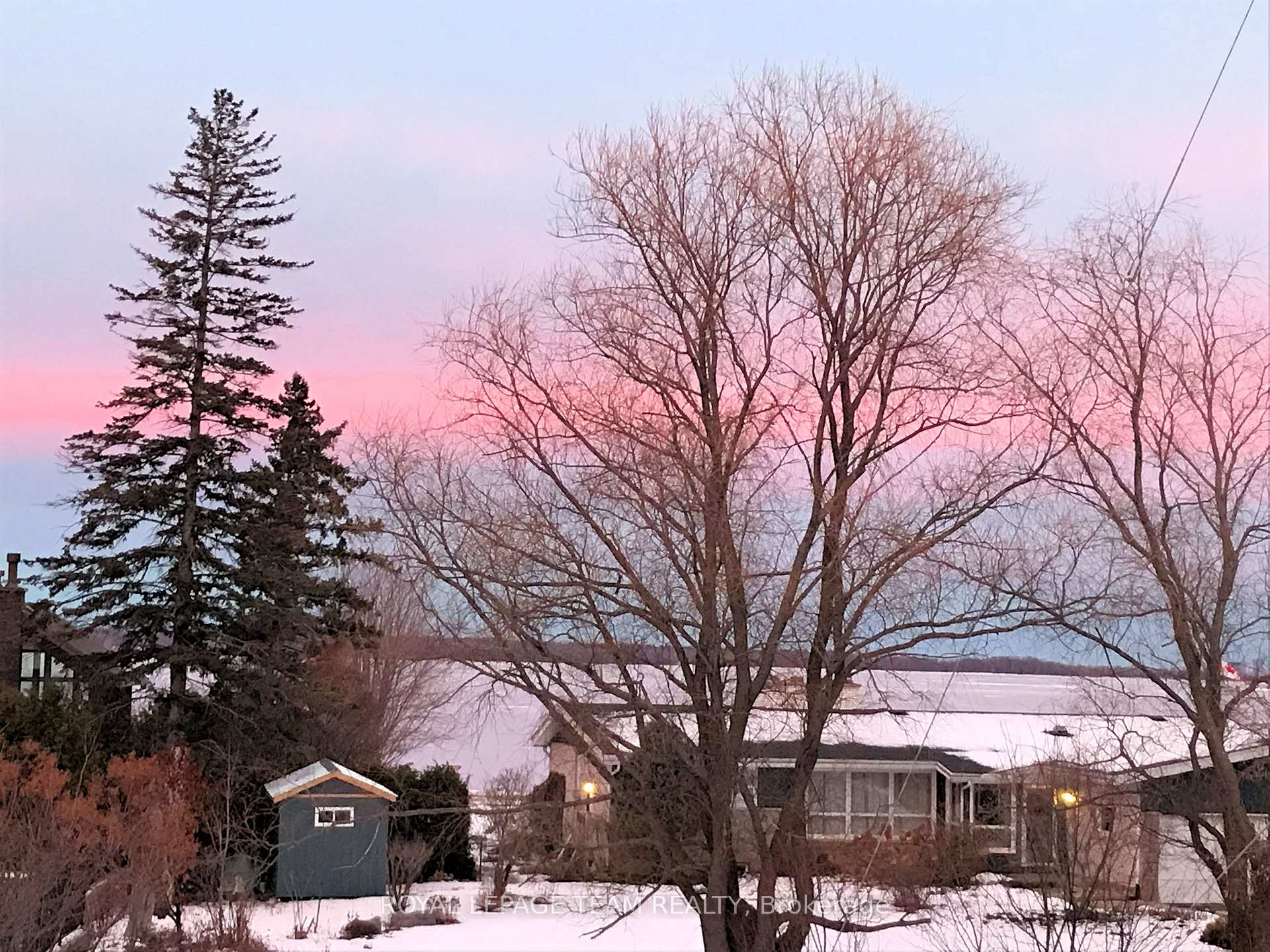 Photo 15 of 136 James Cummings Avenue, Ottawa, Crystal Bay/Rocky Point — HOMEH