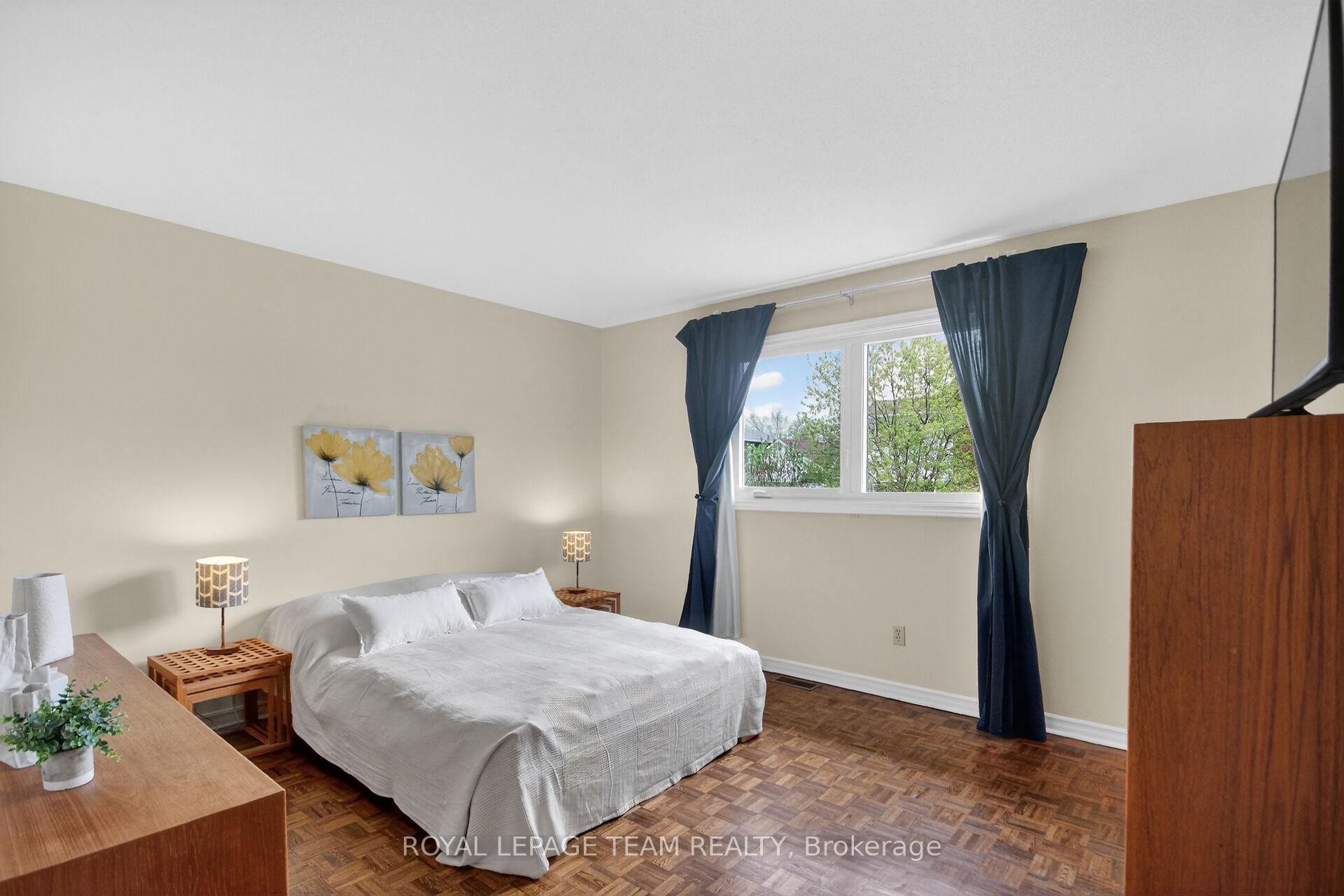 Photo 22 of 136 James Cummings Avenue, Ottawa, Crystal Bay/Rocky Point — HOMEH