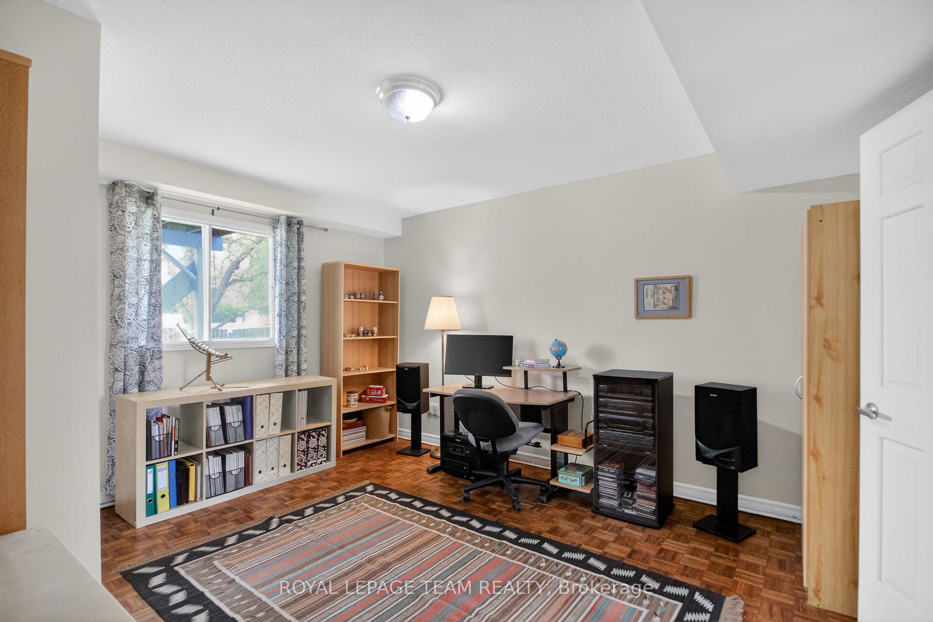 Photo 34 of 136 James Cummings Avenue, Ottawa, Crystal Bay/Rocky Point — HOMEH