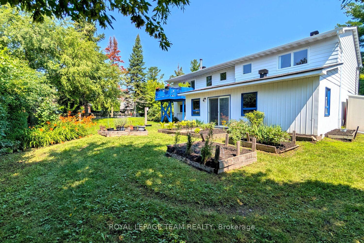 Photo 40 of 136 James Cummings Avenue, Ottawa, Crystal Bay/Rocky Point — HOMEH