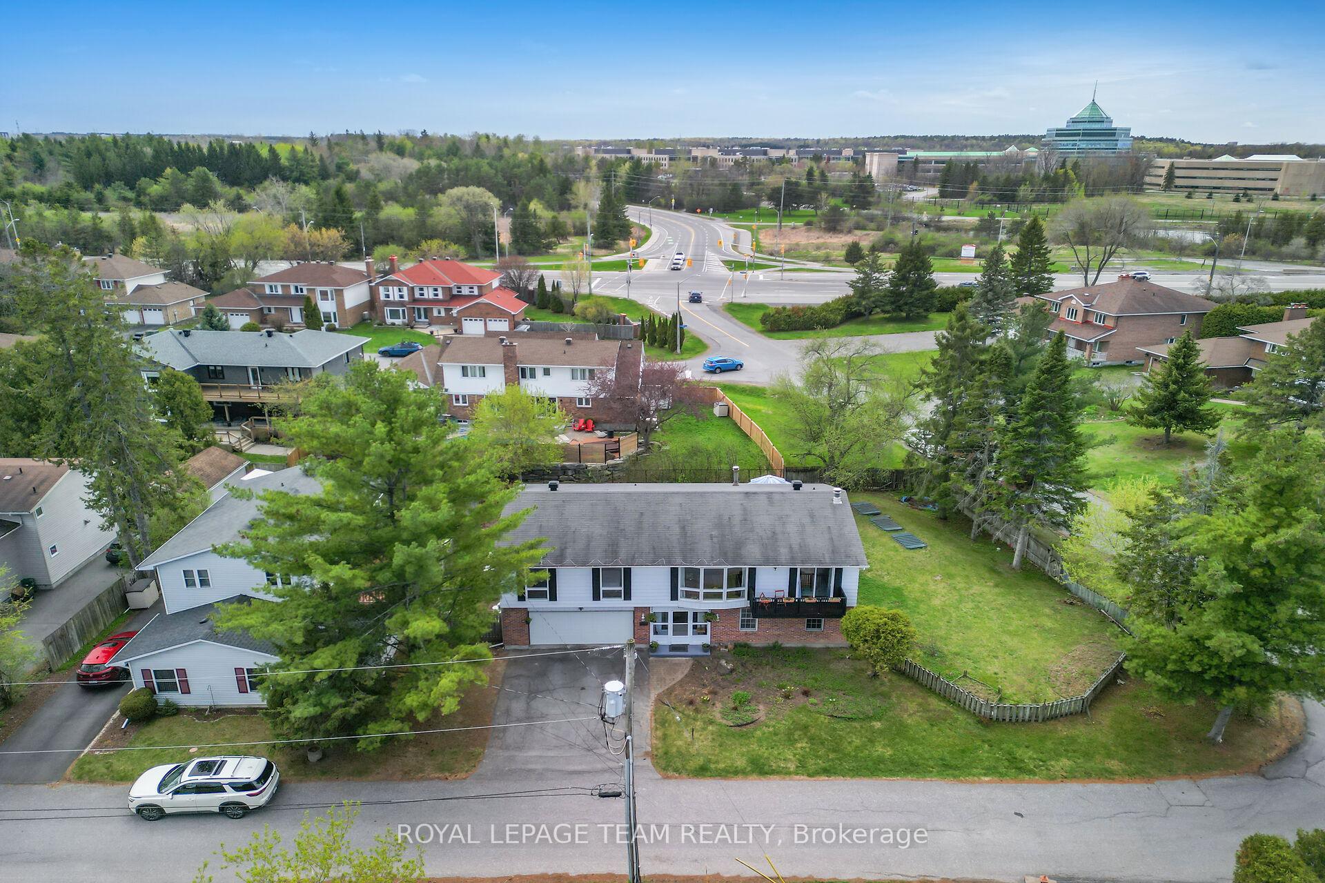 Photo 43 of 136 James Cummings Avenue, Ottawa, Crystal Bay/Rocky Point — HOMEH