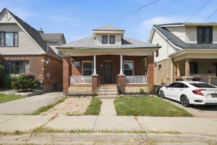 Photo 4 of 104 Mary Street, Brantford, Victoria/Arthur — HOMEH