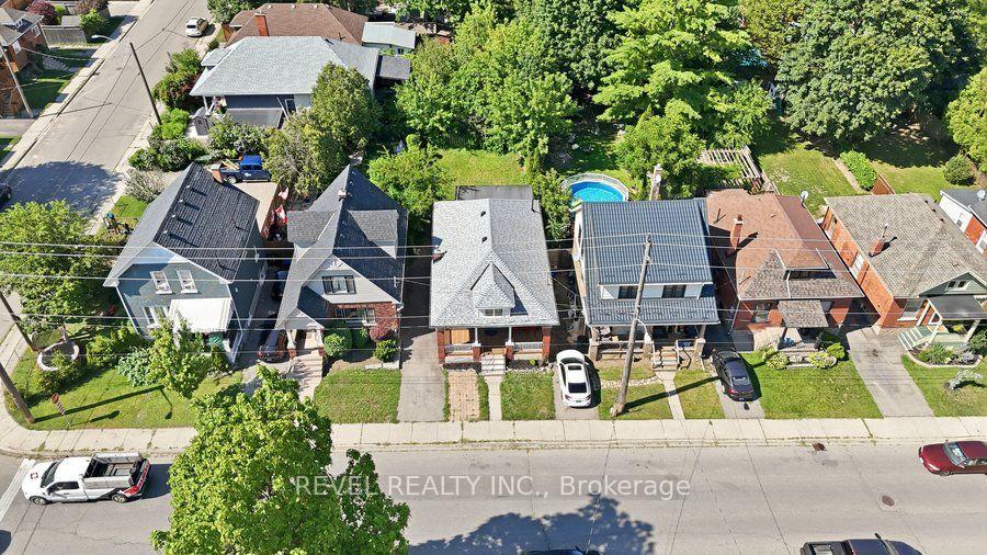 Photo 11 of 104 Mary Street, Brantford, Victoria/Arthur — HOMEH