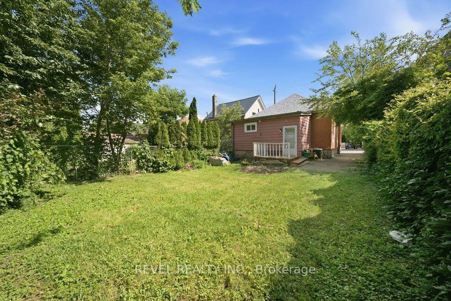 Photo 40 of 104 Mary Street, Brantford, Victoria/Arthur — HOMEH