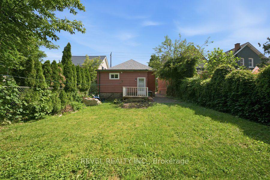 Photo 42 of 104 Mary Street, Brantford, Victoria/Arthur — HOMEH
