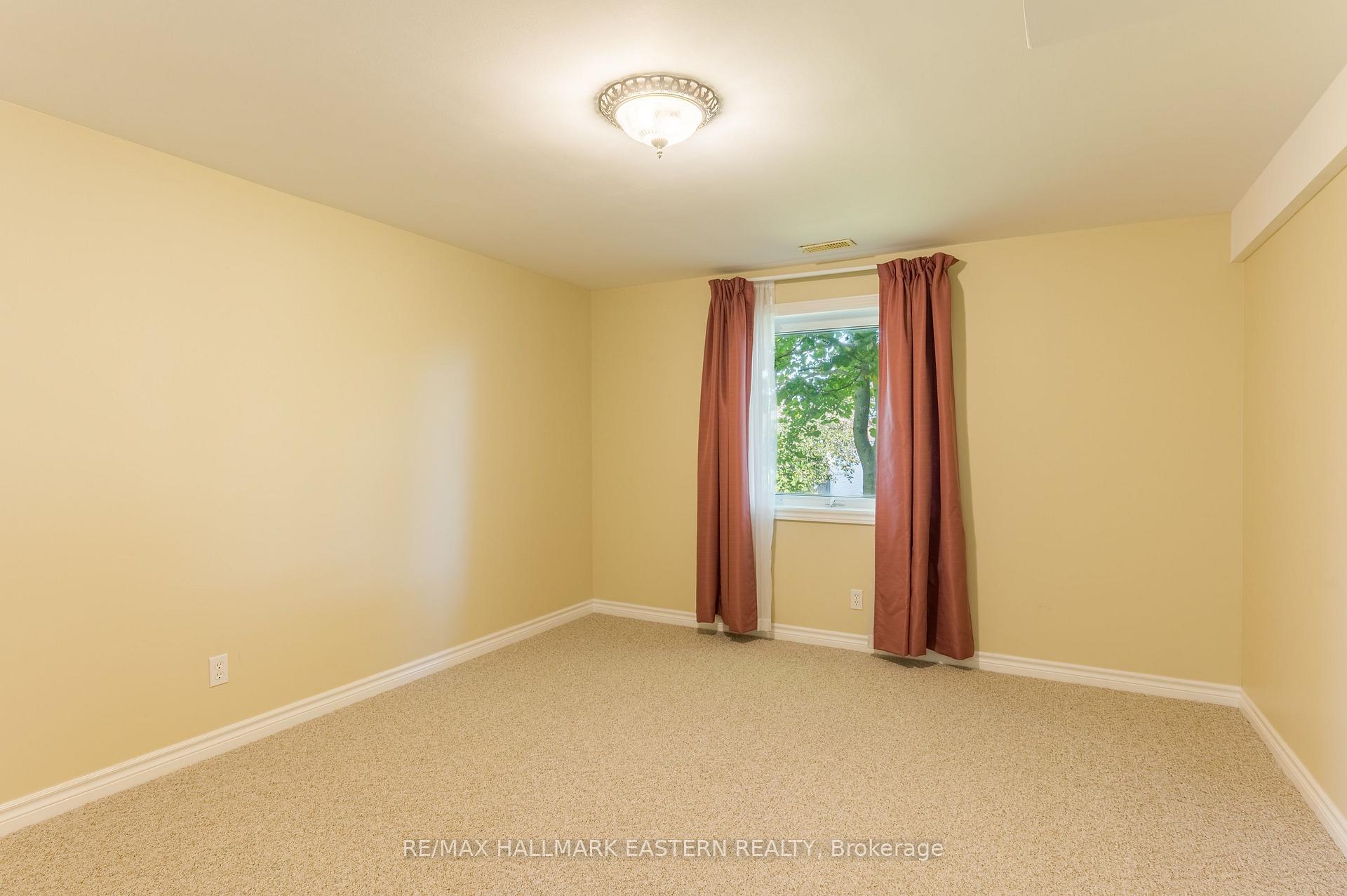 Photo 37 of 1111 Afton Road, Peterborough, Otonabee Ward 1 — HOMEH