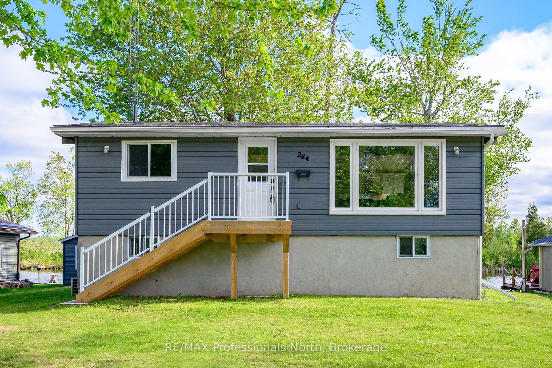 Photo 2 of 284 Moorings Drive, Kawartha Lakes, Somerville — HOMEH