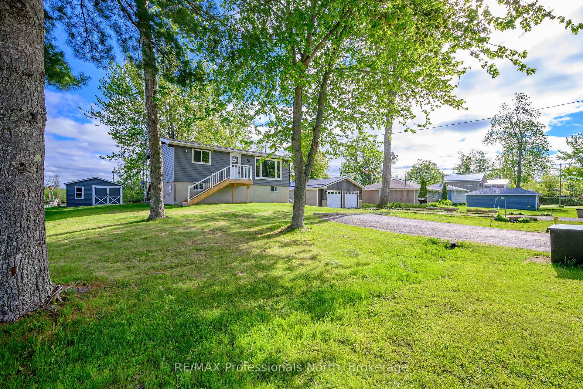 Photo 6 of 284 Moorings Drive, Kawartha Lakes, Somerville — HOMEH