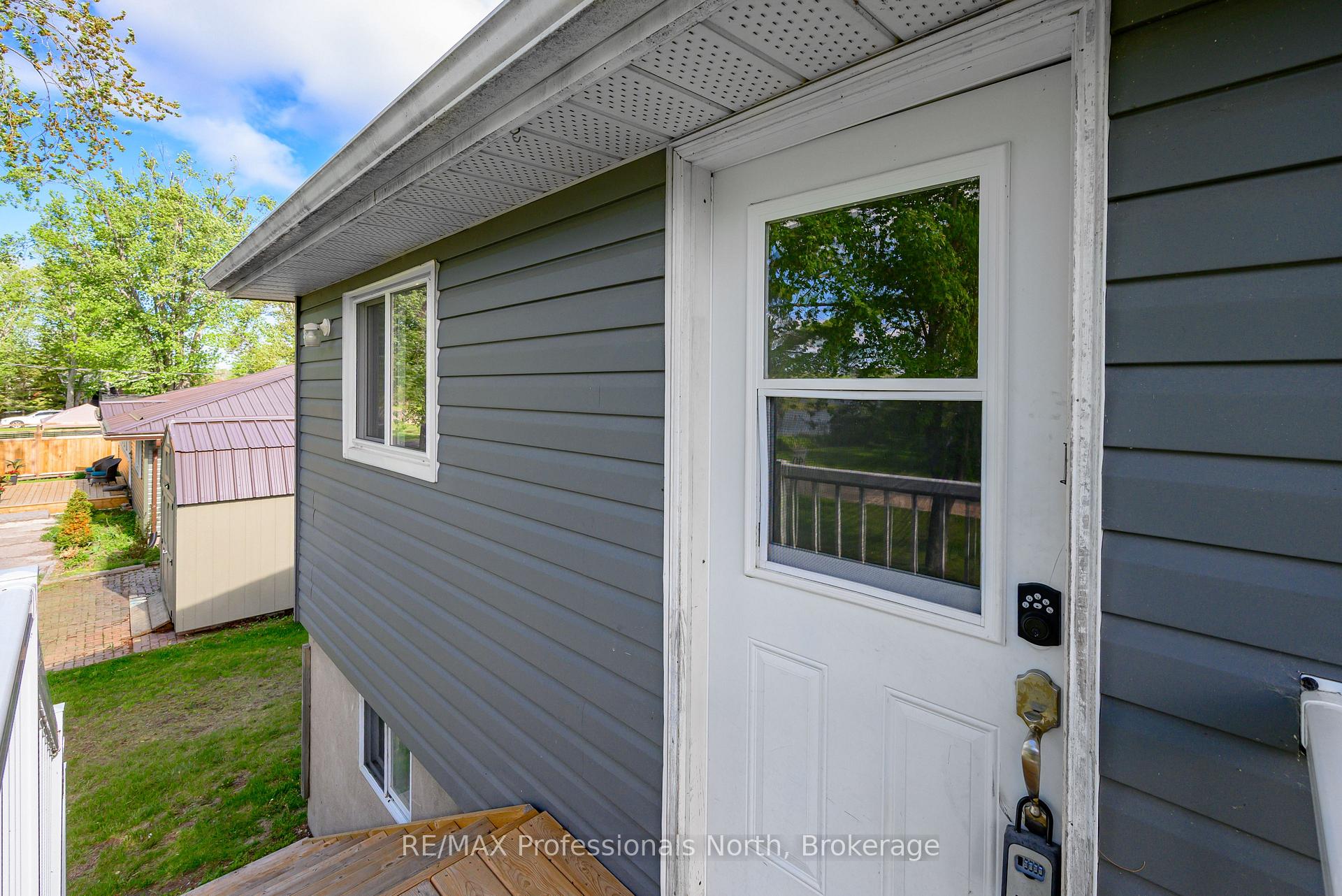 Photo 9 of 284 Moorings Drive, Kawartha Lakes, Somerville — HOMEH