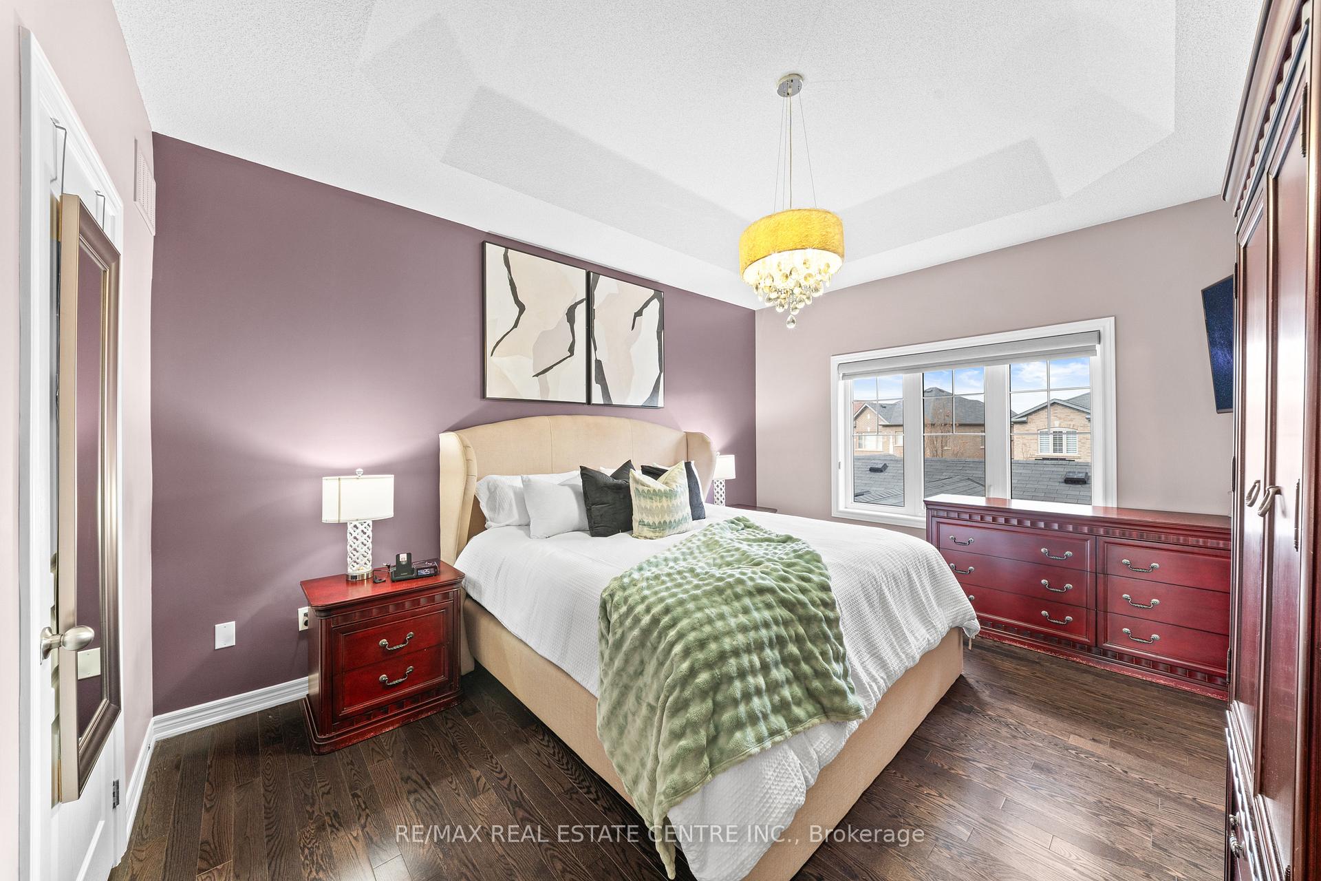 Photo 28 of 244 Moody Drive, Vaughan, Kleinburg — HOMEH