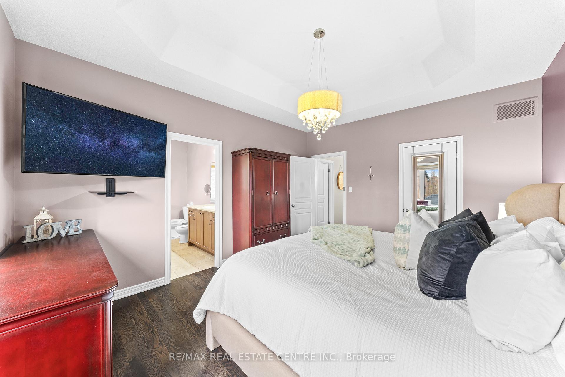 Photo 30 of 244 Moody Drive, Vaughan, Kleinburg — HOMEH