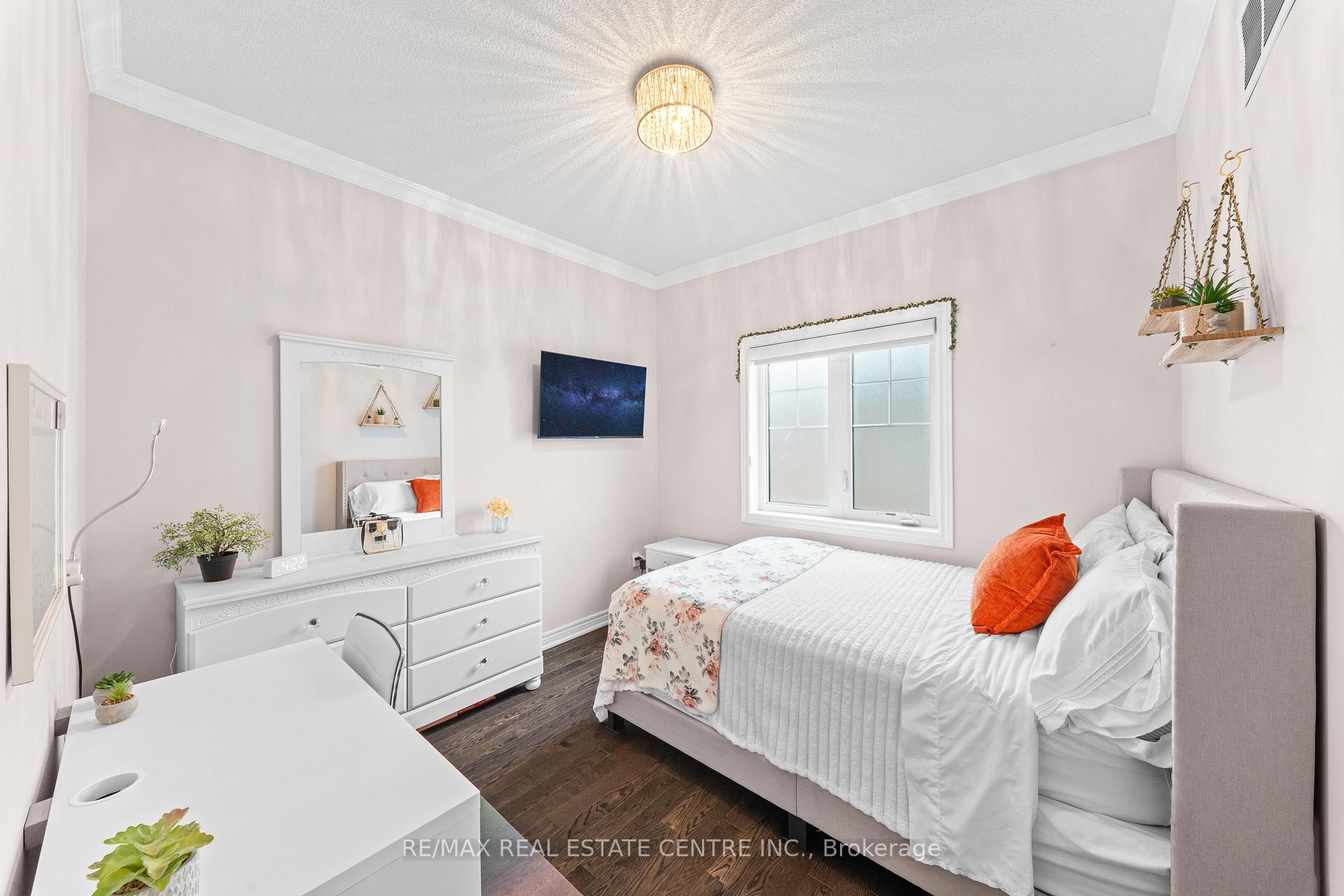 Photo 38 of 244 Moody Drive, Vaughan, Kleinburg — HOMEH