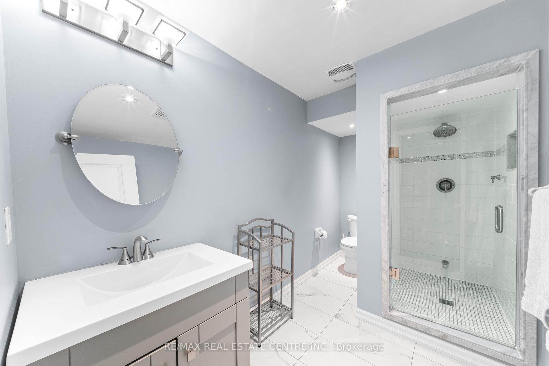 Photo 45 of 244 Moody Drive, Vaughan, Kleinburg — HOMEH