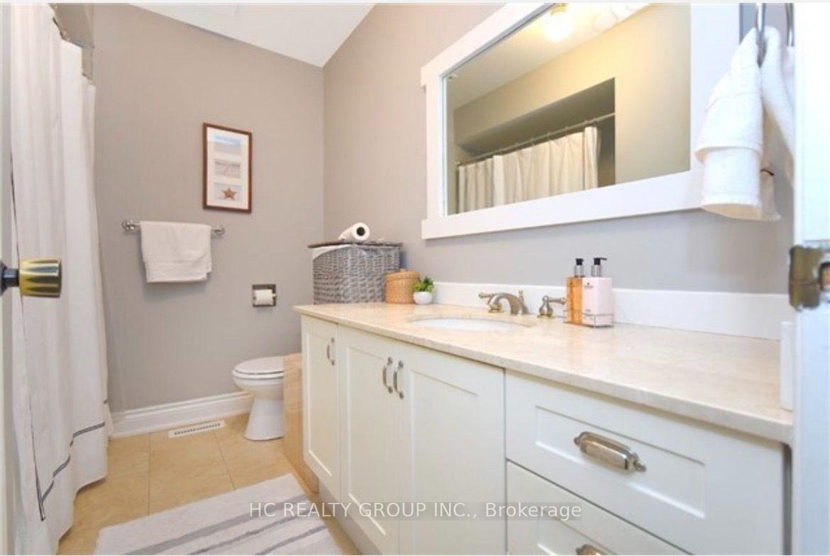 Photo 7 of 1482 Prince John Circle, Oakville, Clearview — HOMEH