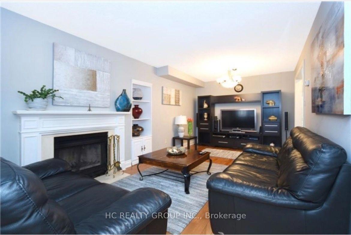 Photo 13 of 1482 Prince John Circle, Oakville, Clearview — HOMEH