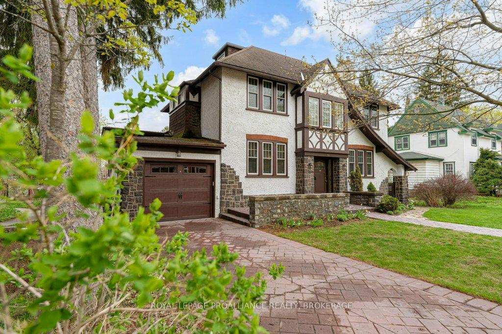 Photo 3 of 163 Pine Street, Gananoque, Gananoque — HOMEH
