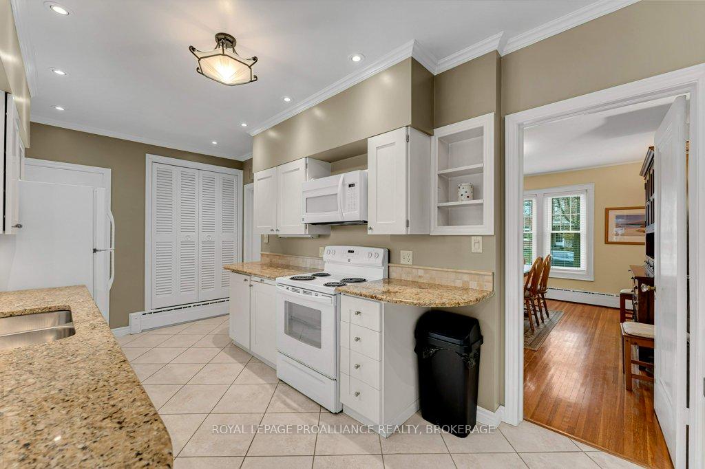 Photo 17 of 163 Pine Street, Gananoque, Gananoque — HOMEH