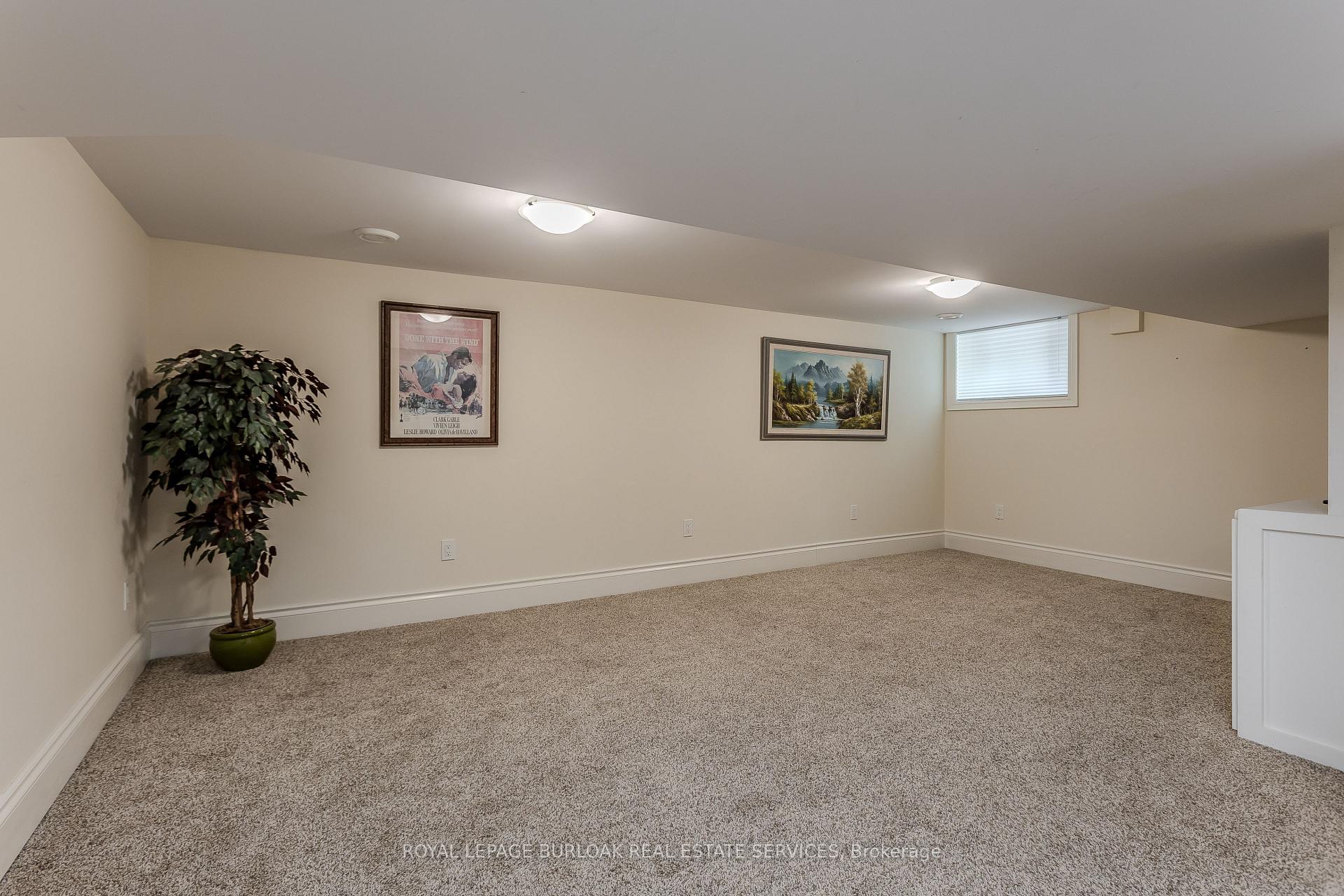 Photo 34 of 427 Smith Avenue, Burlington, Brant — HOMEH