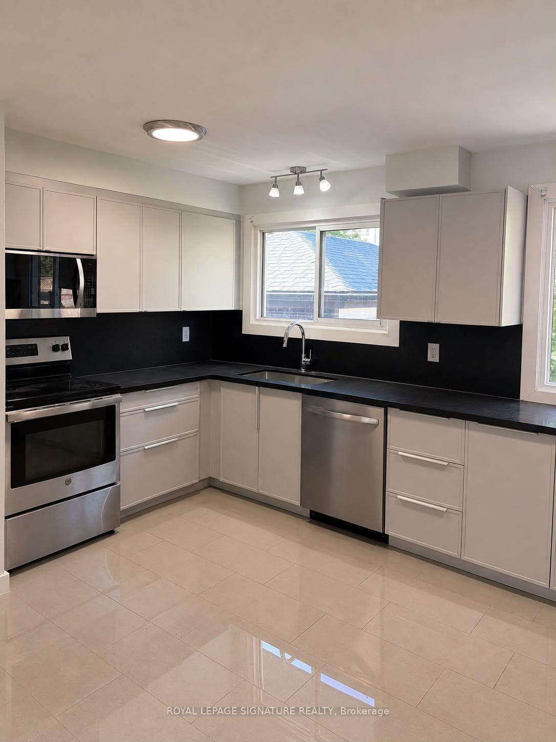 Photo 2 of Unit Upper, 9 Fieldway Drive, Hamilton, Ainslie Wood — HOMEH