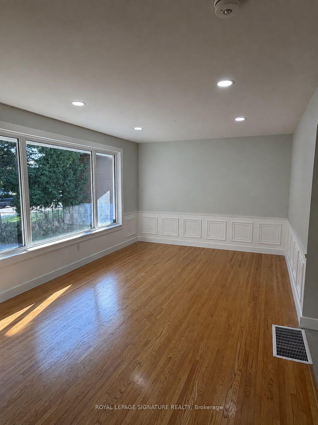 Photo 6 of Unit Upper, 9 Fieldway Drive, Hamilton, Ainslie Wood — HOMEH