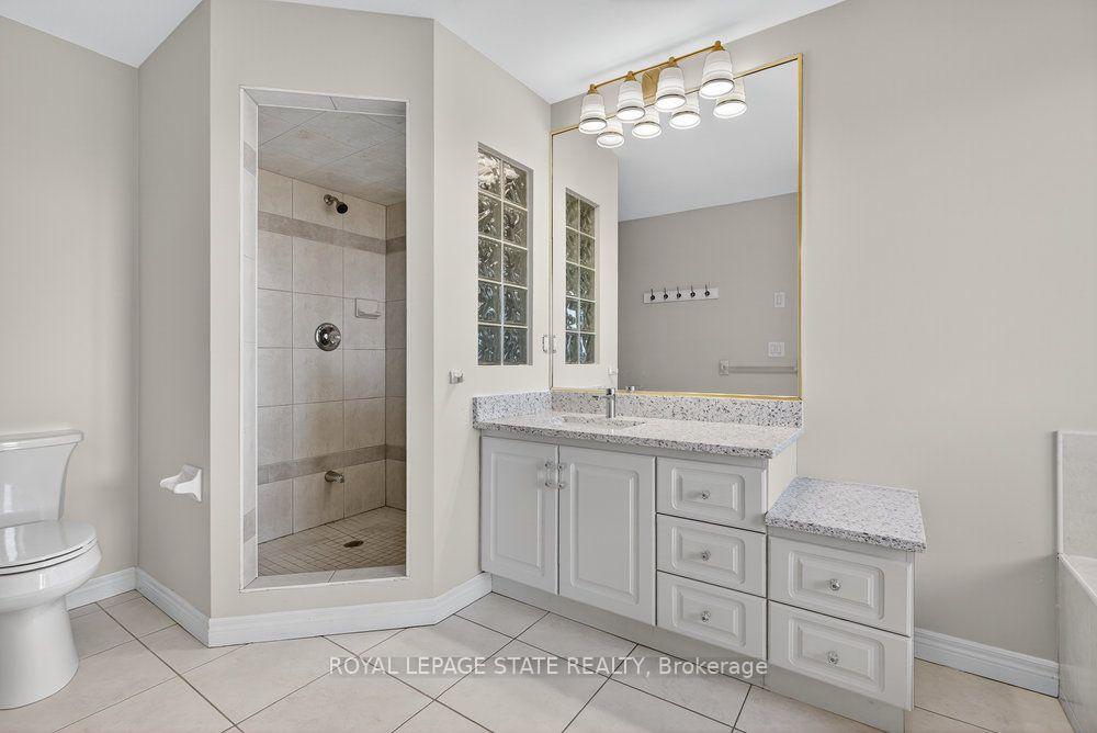 Photo 33 of Unit 4, 97 Sunvale Place, Hamilton, Stoney Creek — HOMEH