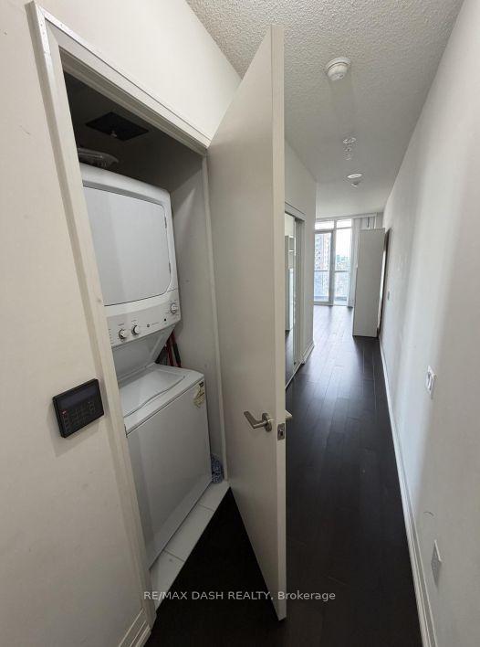 Photo 4 of Unit 2702, 25 Carlton Street, Toronto, Church-Yonge Corridor — HOMEH