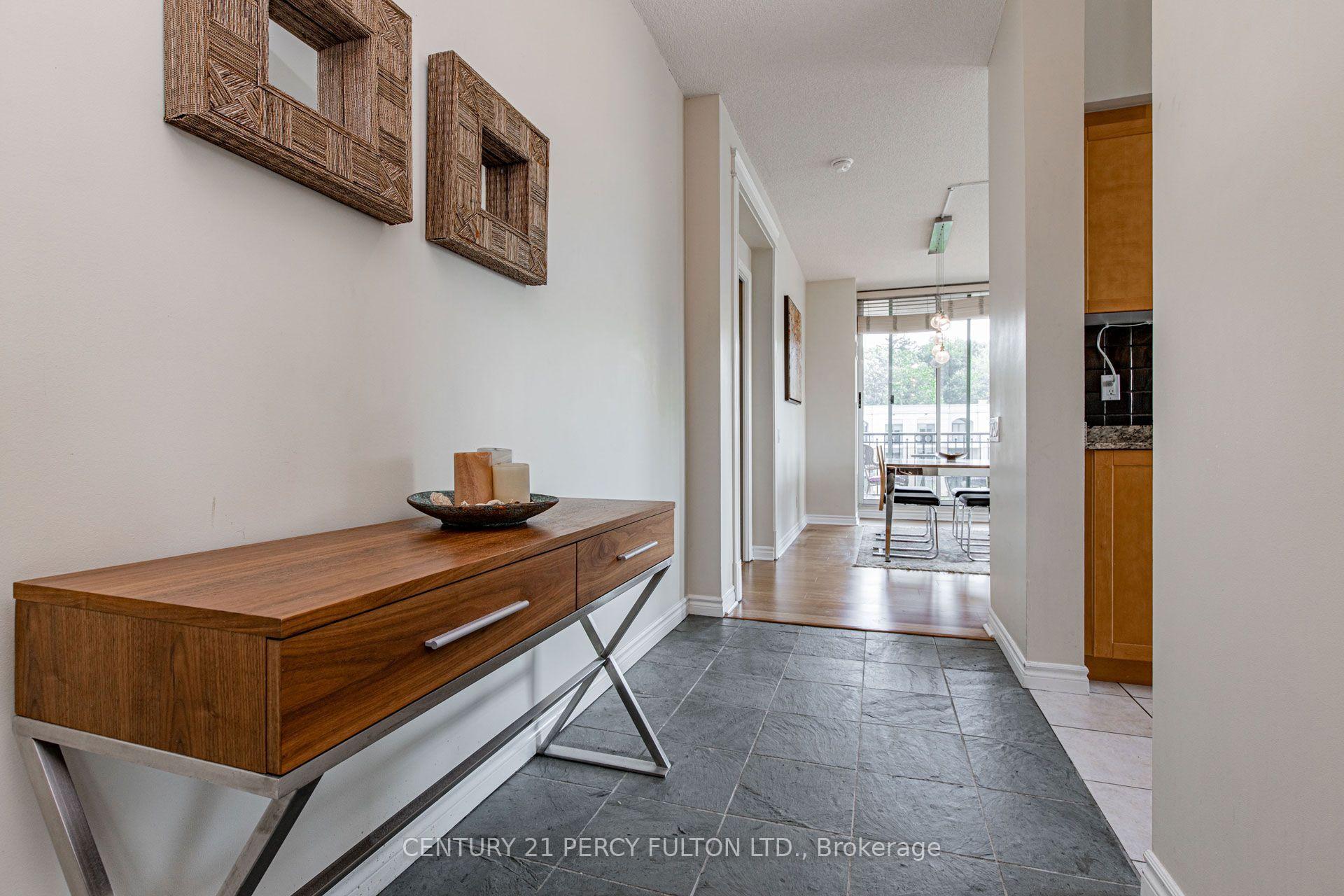 Photo 8 of Unit 816, 18 William Carson Crescent, North York, St. Andrew-Windfields — HOMEH