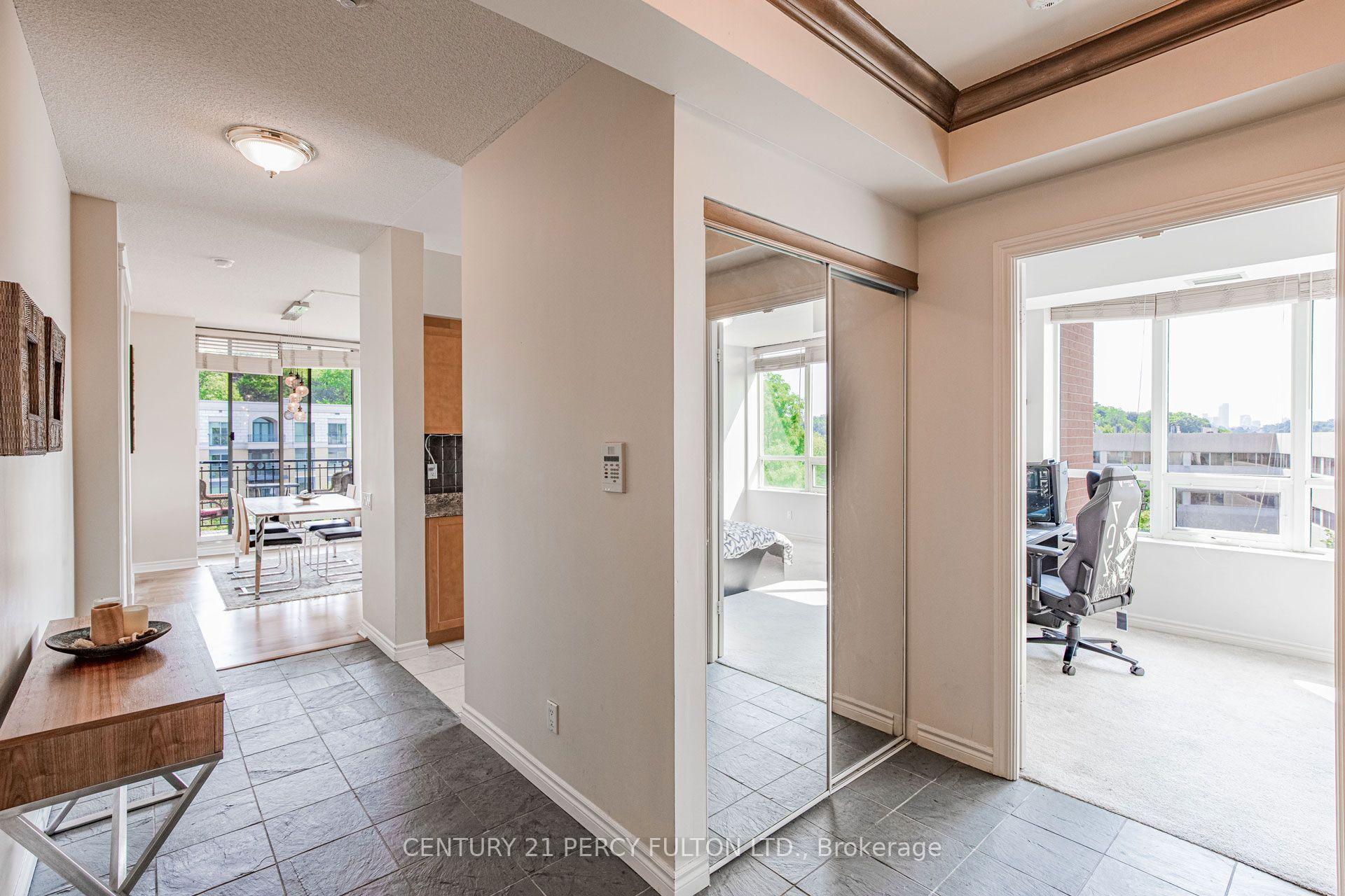 Photo 10 of Unit 816, 18 William Carson Crescent, North York, St. Andrew-Windfields — HOMEH
