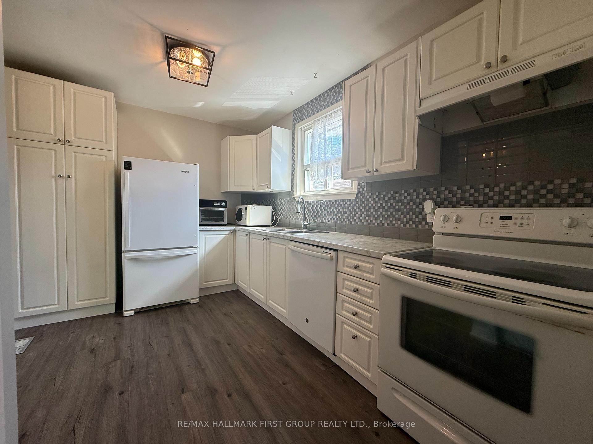 Photo 3 of 68 Tulloch Drive, Ajax, South East — HOMEH