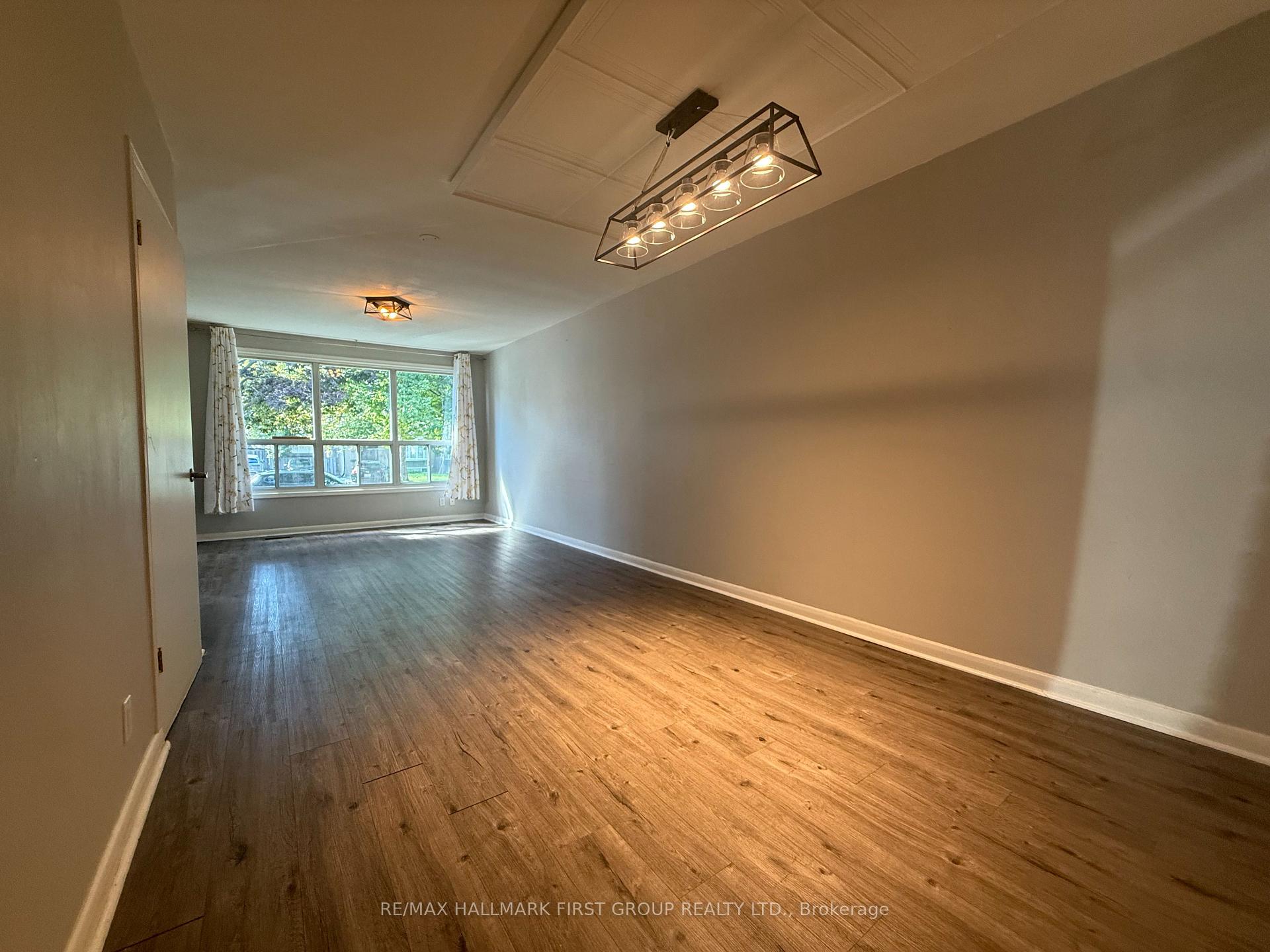 Photo 9 of 68 Tulloch Drive, Ajax, South East — HOMEH