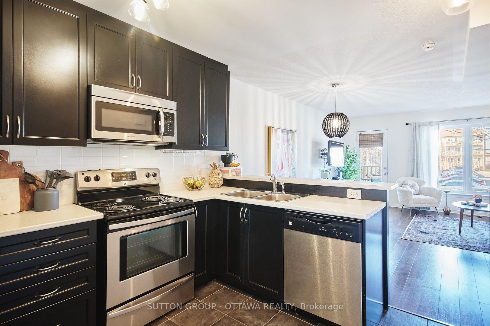 Photo 6 of 2625 Longfields Drive, Ottawa, Barrhaven - Stonebridge — HOMEH